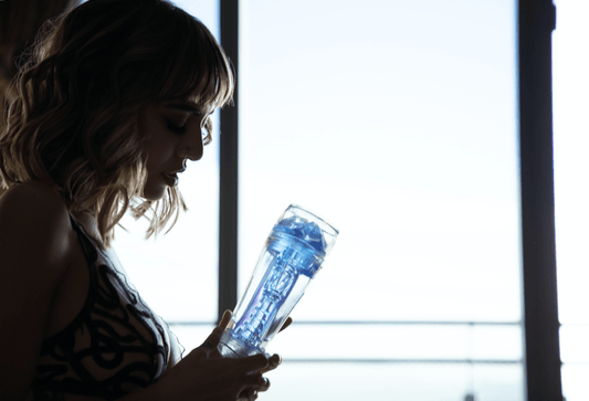 Presentamos el Flight Commander: ¡El nuevo juguete compacto de Fleshlight! - Fleshlight